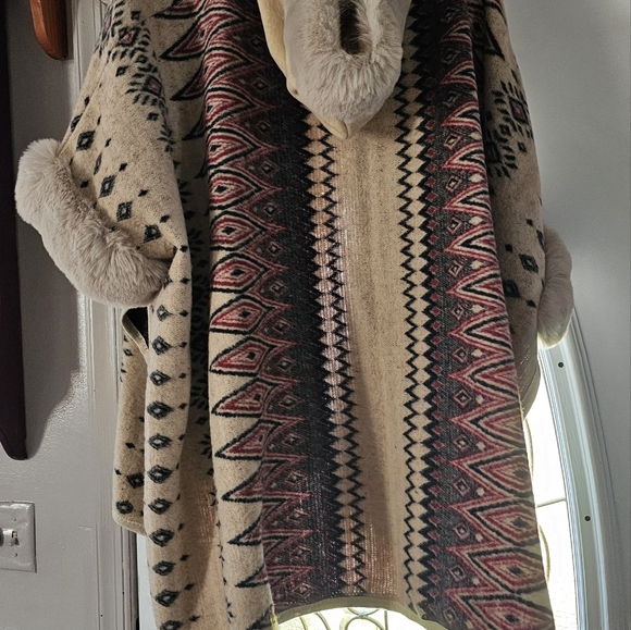 Cardigan - Picture 3 of 7